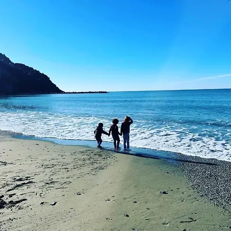 Villa Villino Aranci Nuovo Bilocale In Centro Levanto Exterior foto