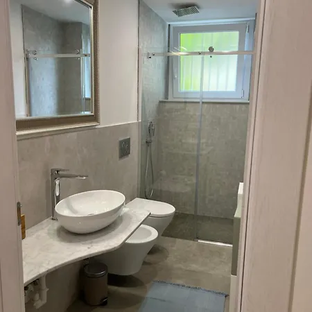 Villa Villino Aranci Nuovo Bilocale In Centro Levanto Exterior foto
